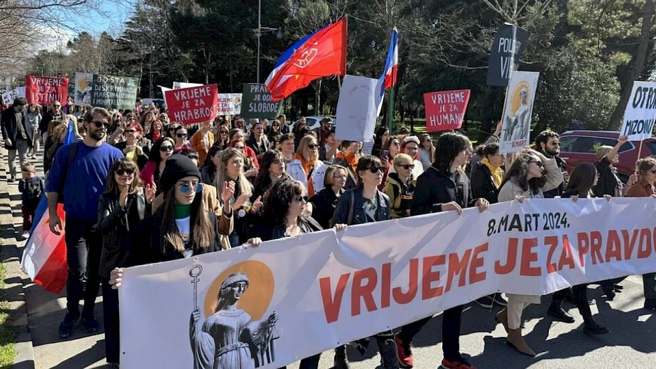 Sa Osmomartovskog marša poručeno: Vrijeme je za pravdu