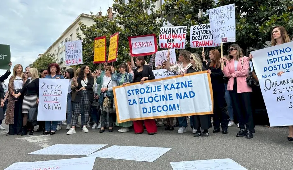 Protest zbog odluke Apelacionog suda. Foto: BIRN/Jovana Damjanović