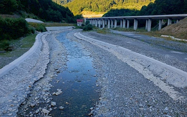 Krivolov i eksploatacija šljunka ugrožavaju Taru