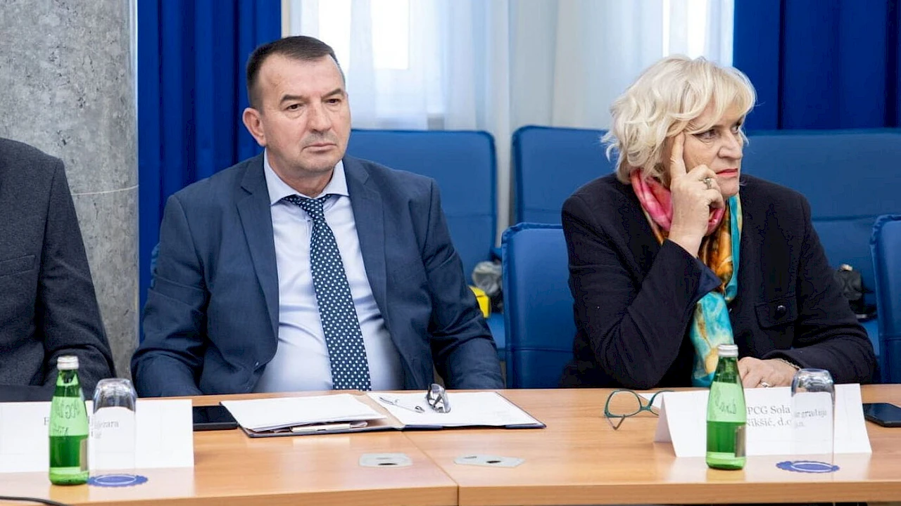 Zapošljavali bez oglasa, Vladu nisu pitali za koeficijente