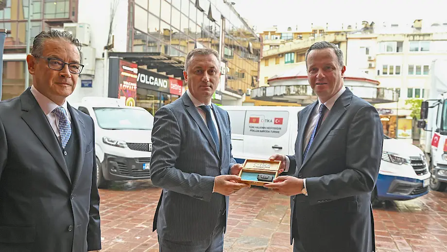 Ministar socijalnog staranja, brige o porodici i demografije Damir Gutić i predsjednik Agencije TIKA Serkan Kayalar. Foto: Vlada Crne Gore