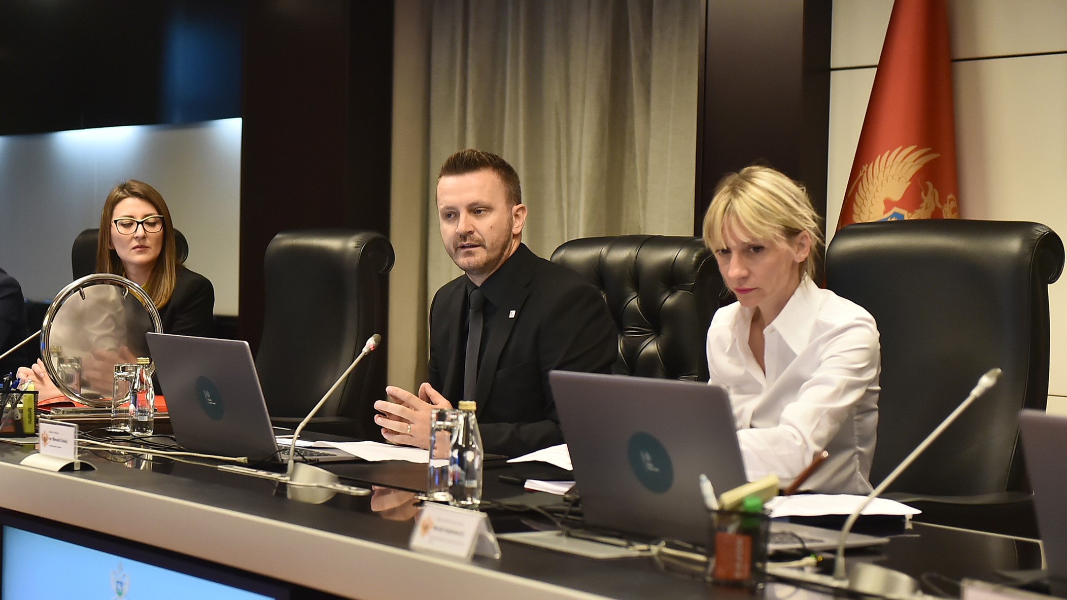 Ministar javne uprava Maraš Dukaj na sjednici Savjeta za reformu javne uprave. Foto: 