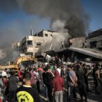 Akcija spašavanja preživjelih iz ruševina u Pojasu Gaze. Foto: EPA-EFE/HAITHAM IMAD