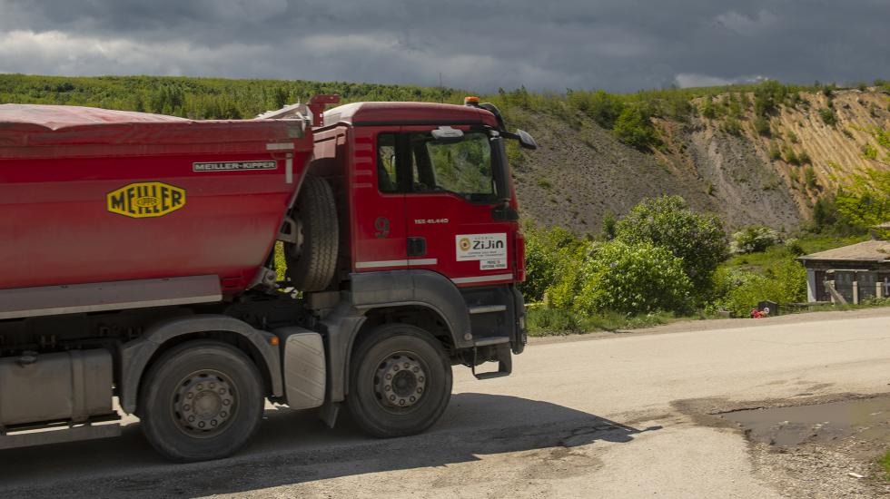 Kamion kineske kompanije Ziđin u borskom rudniku. Foto: Nemanja Pančić/Just Finance International.