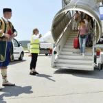 Vlada pokušava da privuče turiste ukidanjem viza. Foto: Aerodromi Crne Gore