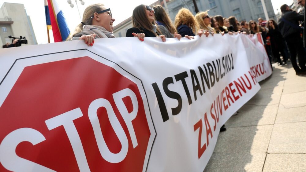 Protest protiv ratifikacije Istanbulske konvencije u Zagrebu. Foto: EPA-EFE/DANIEL KASAP