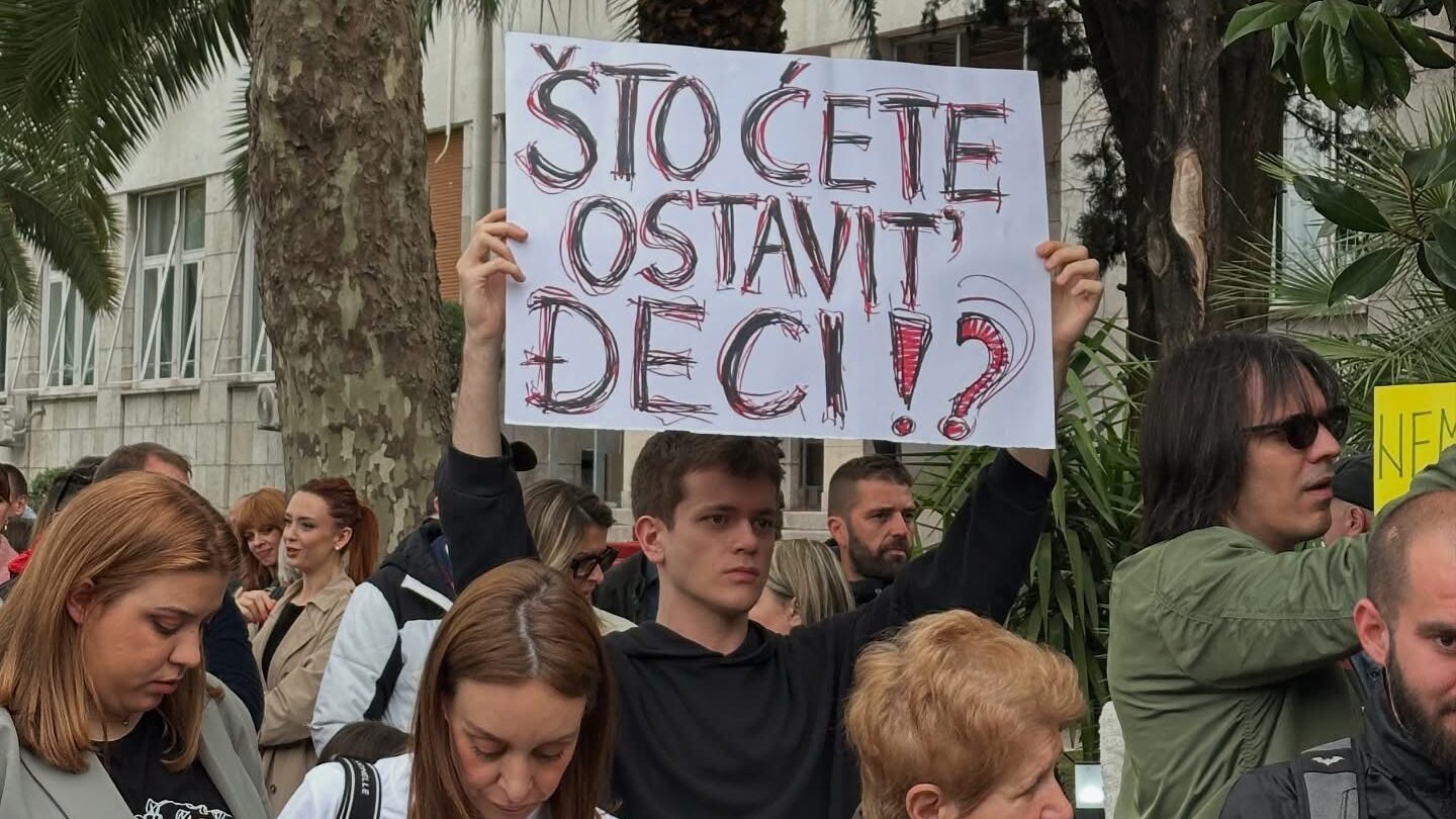 Protesti protiv sporazuma Vlade Crne Gore i UAE. Foto: BIRN