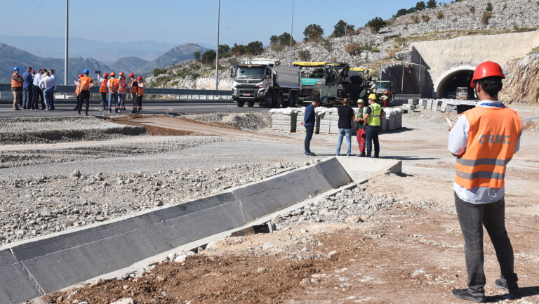 Radovi na prvoj dionici autoputa od Smokovca do Mateševa. Foto: Vlada Crne Gore