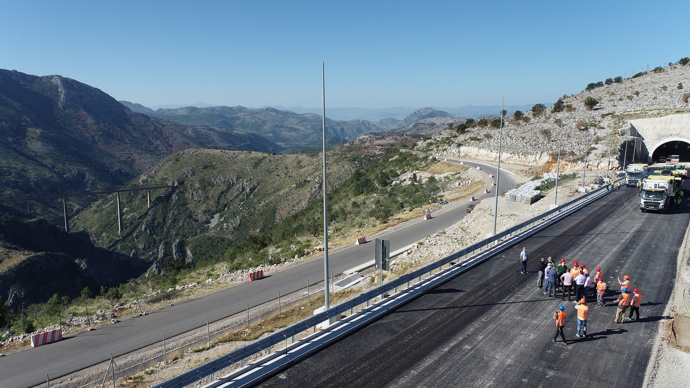 Radovi na prvoj dionici autoputa Bar-Boljare. Foto: Vlada Crne Gore