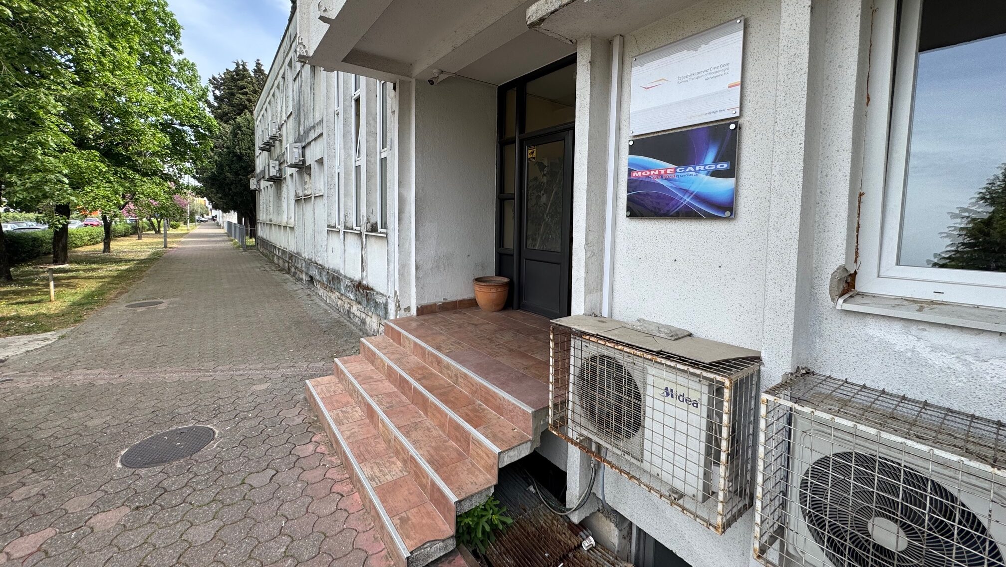 Upravna zgrada Montecarga u Podgorici. Foto: BIRN/Samir Kajošević