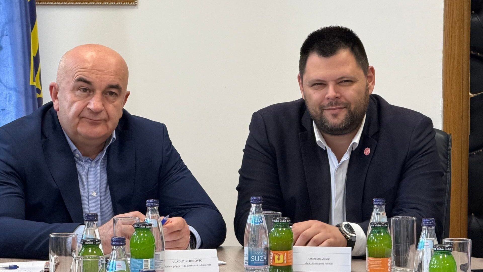 Ministar poljoprivrede Vladimir Joković (L) i predsjednik Opštine Nikšić Marko Kovačević (D). Foto: Vlada Crne Gore 