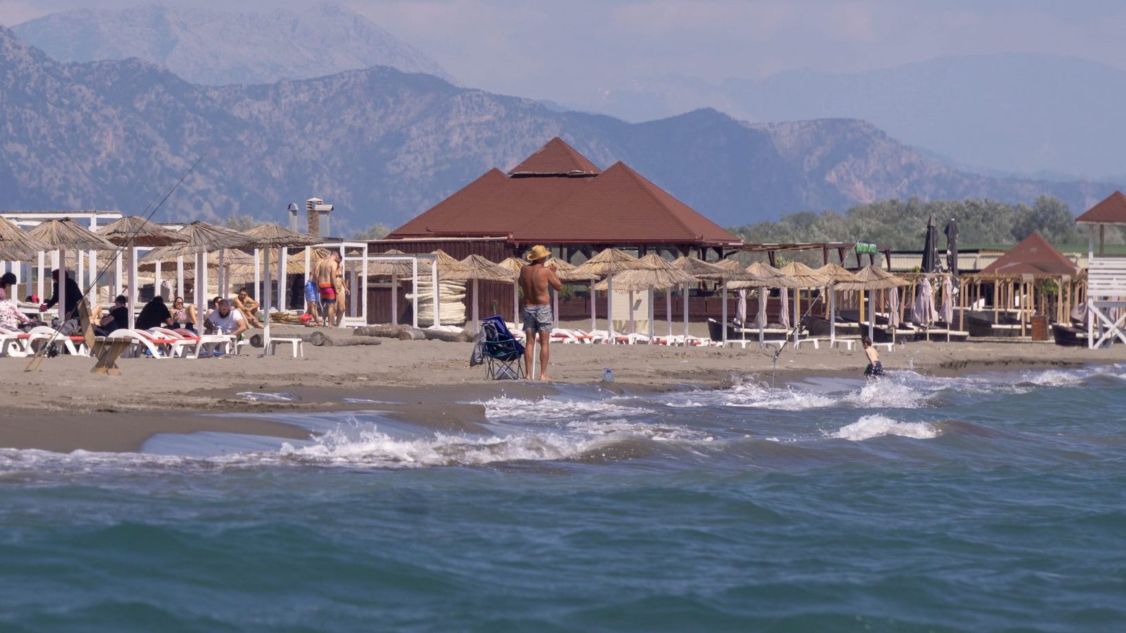 Velika plaža u Ulcinju. Foto: BIRN/Samir Kajošević